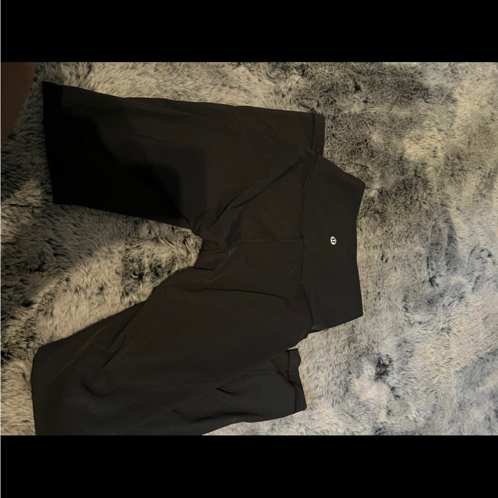 black lululemon leggings